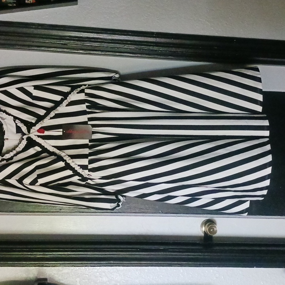 Black and White Striped Dress - Picture 2 of 4